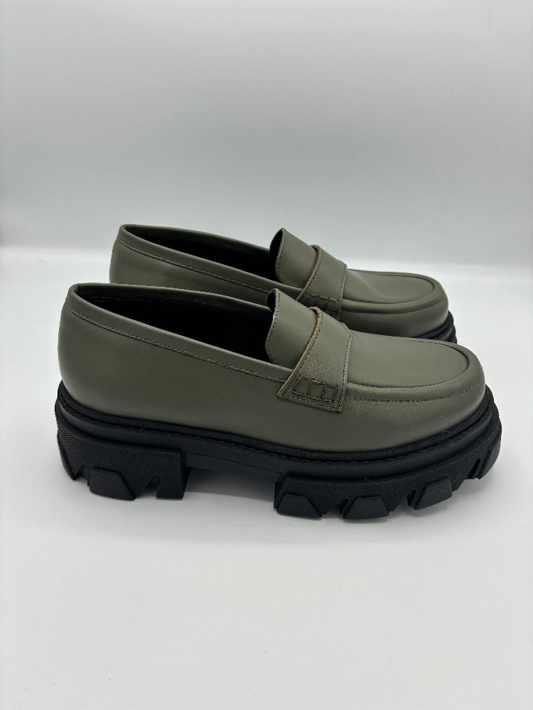 TRAILBLAZER LOAFER OLIVE BLACK