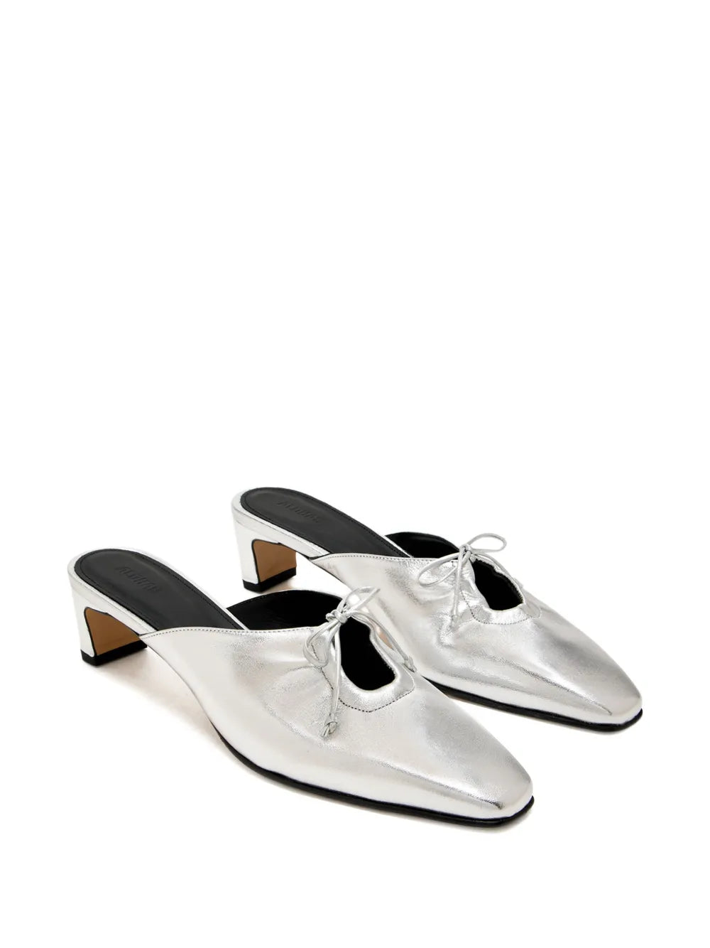 AMAR SHIMMER SILVER PUMPS