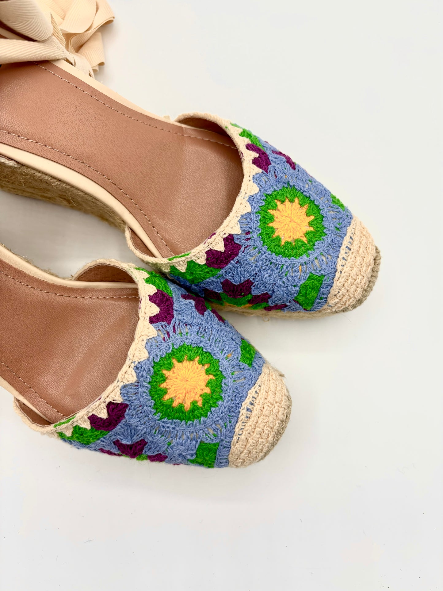 LEATHER ESPADRILLES CROCHET DESIGN