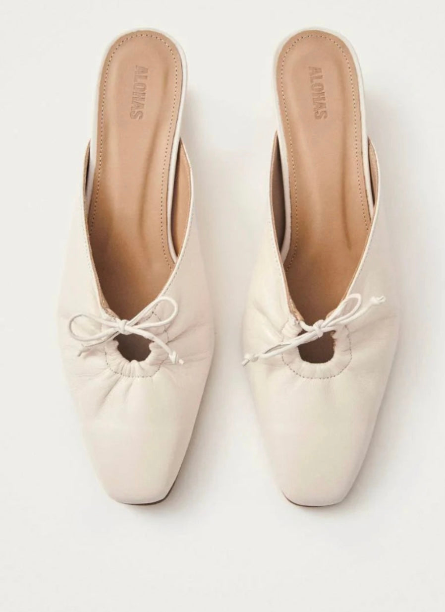 AMAR CREAM LEATHER MULES
