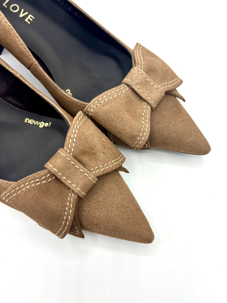 LODI KALA BOW PUMP TAUPE BEIGE