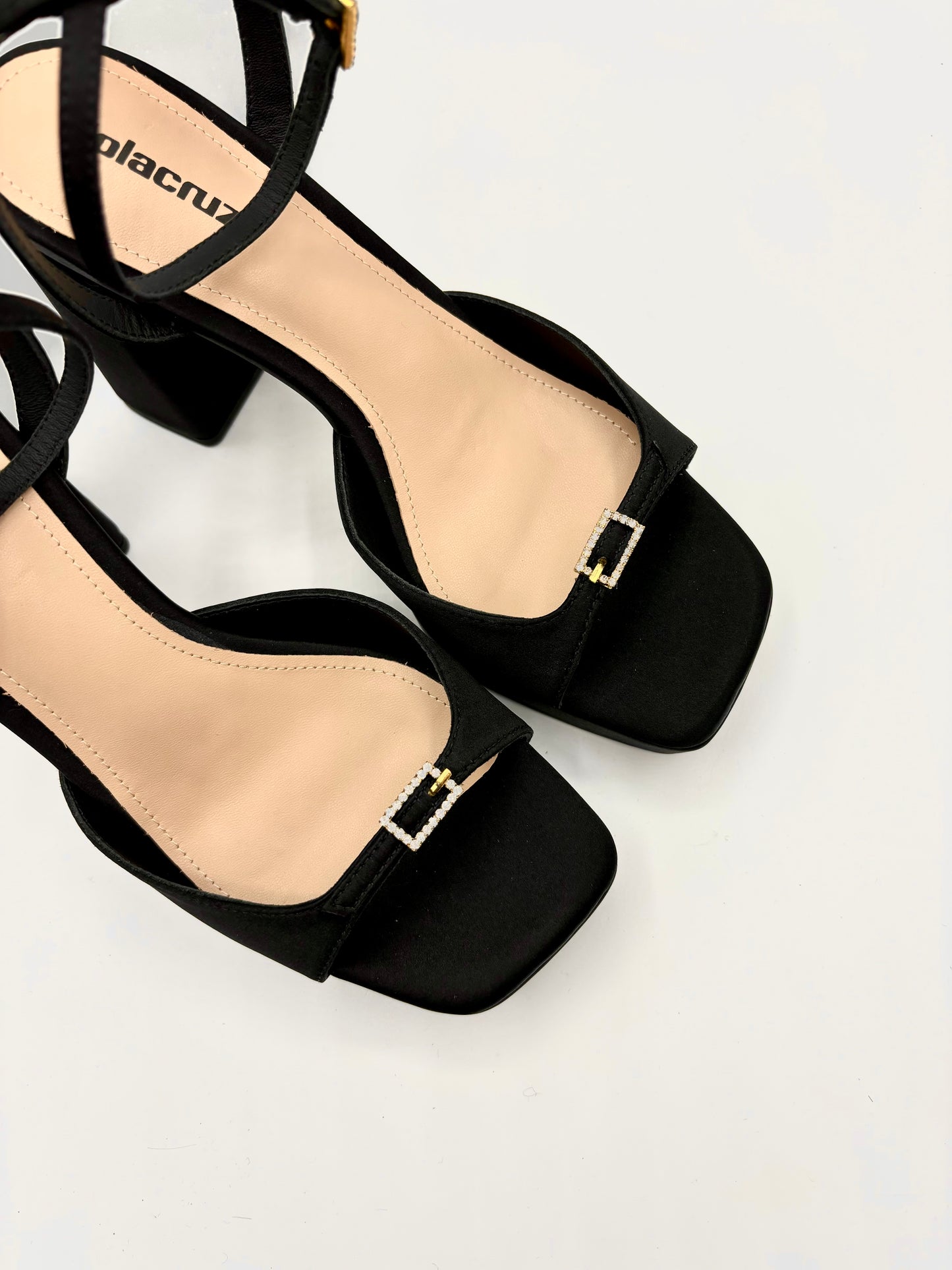 Plateau Satin Heel Black