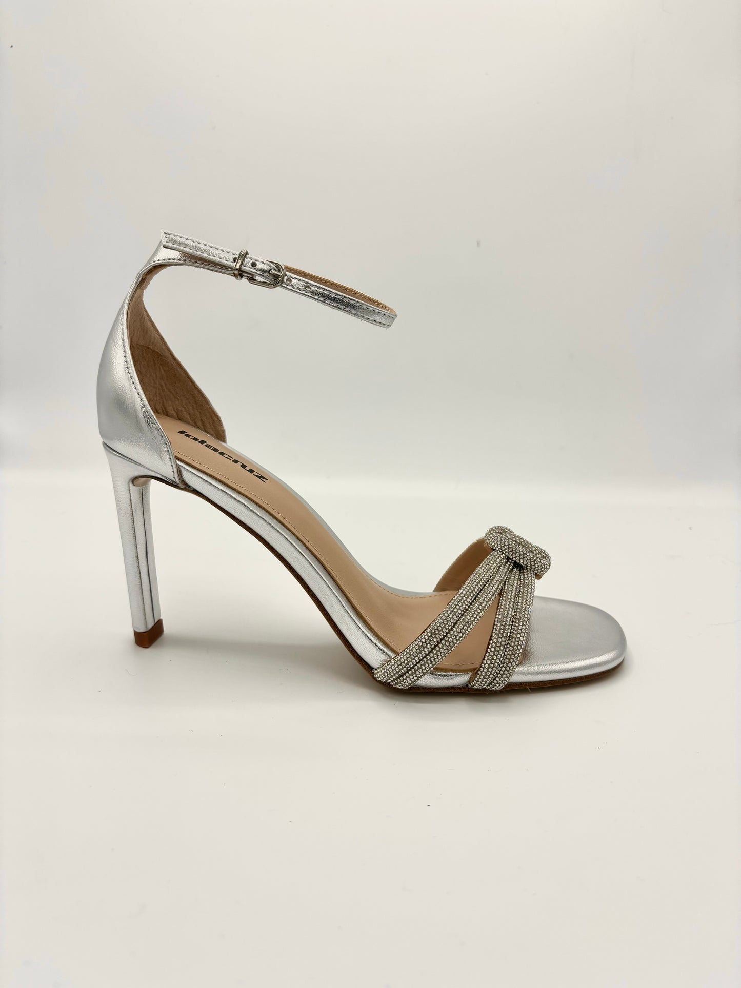 MAMOLA SILVER HEEL