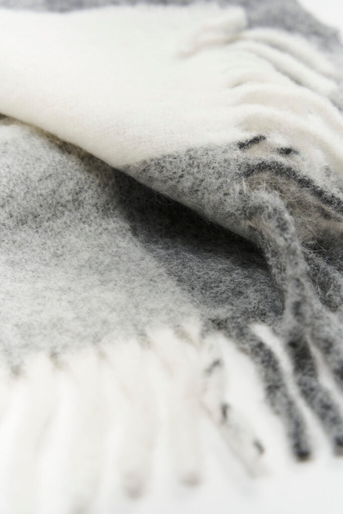 CPH SHAWL 4 WOOL MIX GREY MELANGE