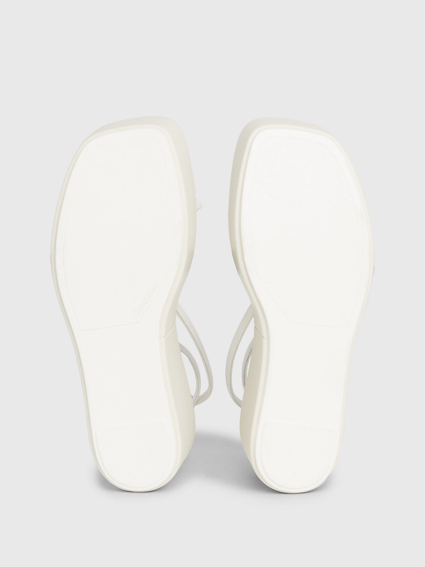 PLATEAU WEDGE SANDAL WHITE
