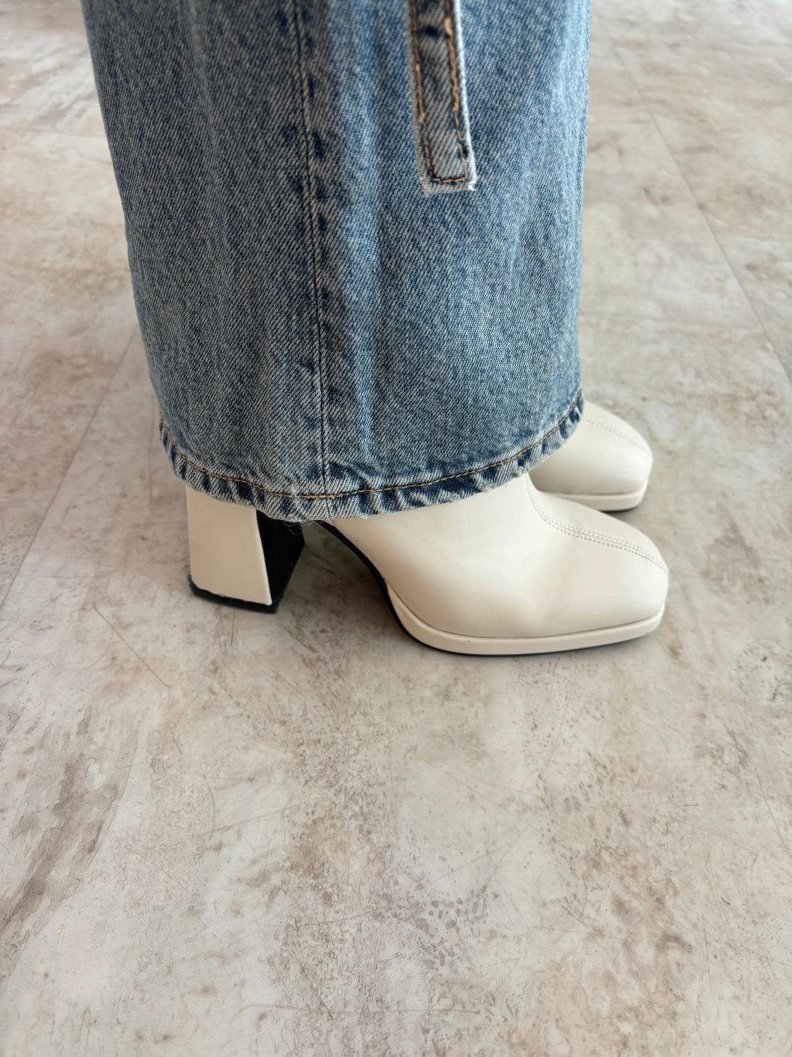 LINKA ANKLE BOOTS WHITE STRETCH