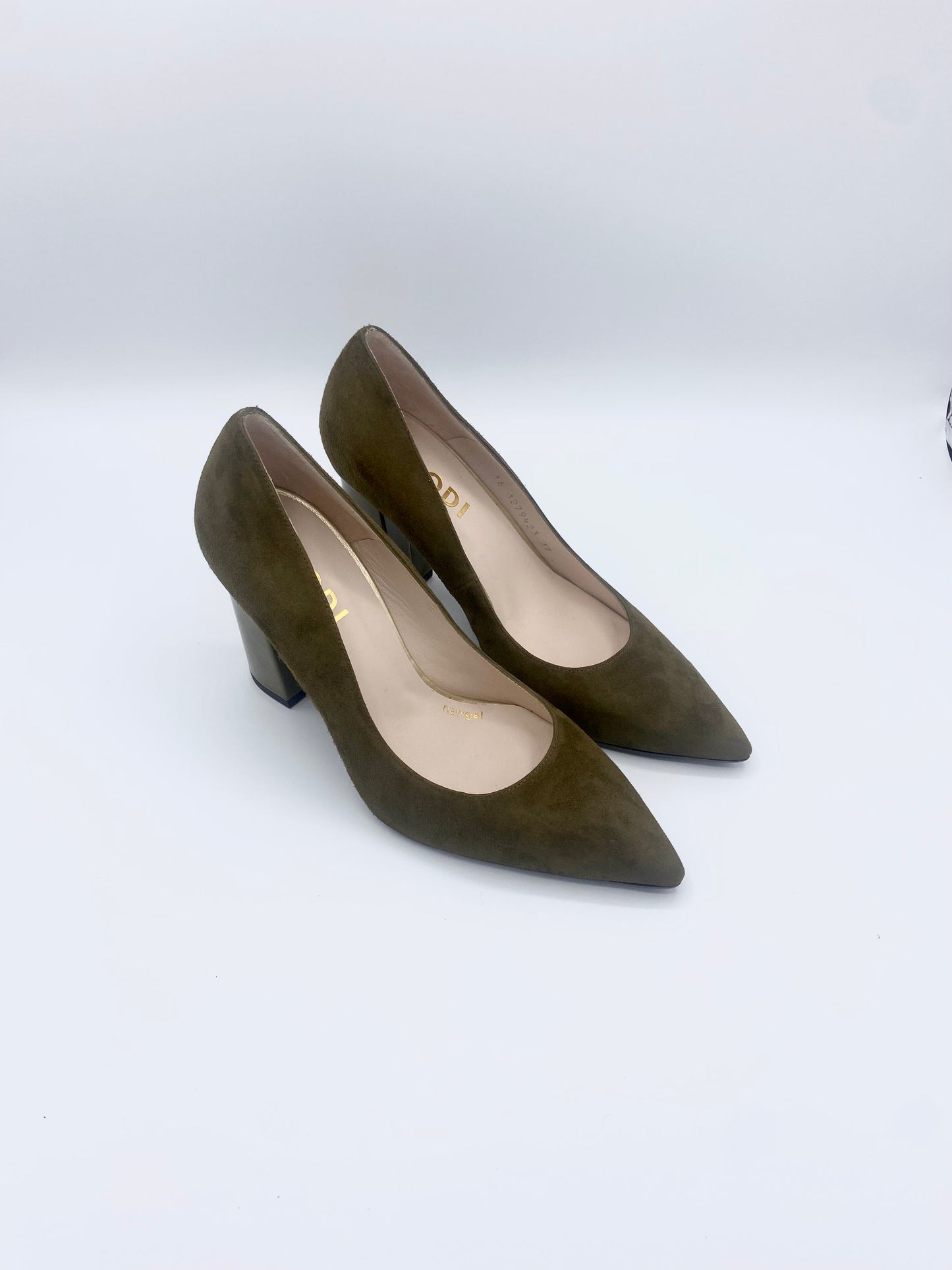 SHENA PUMP OLIVE GREEN