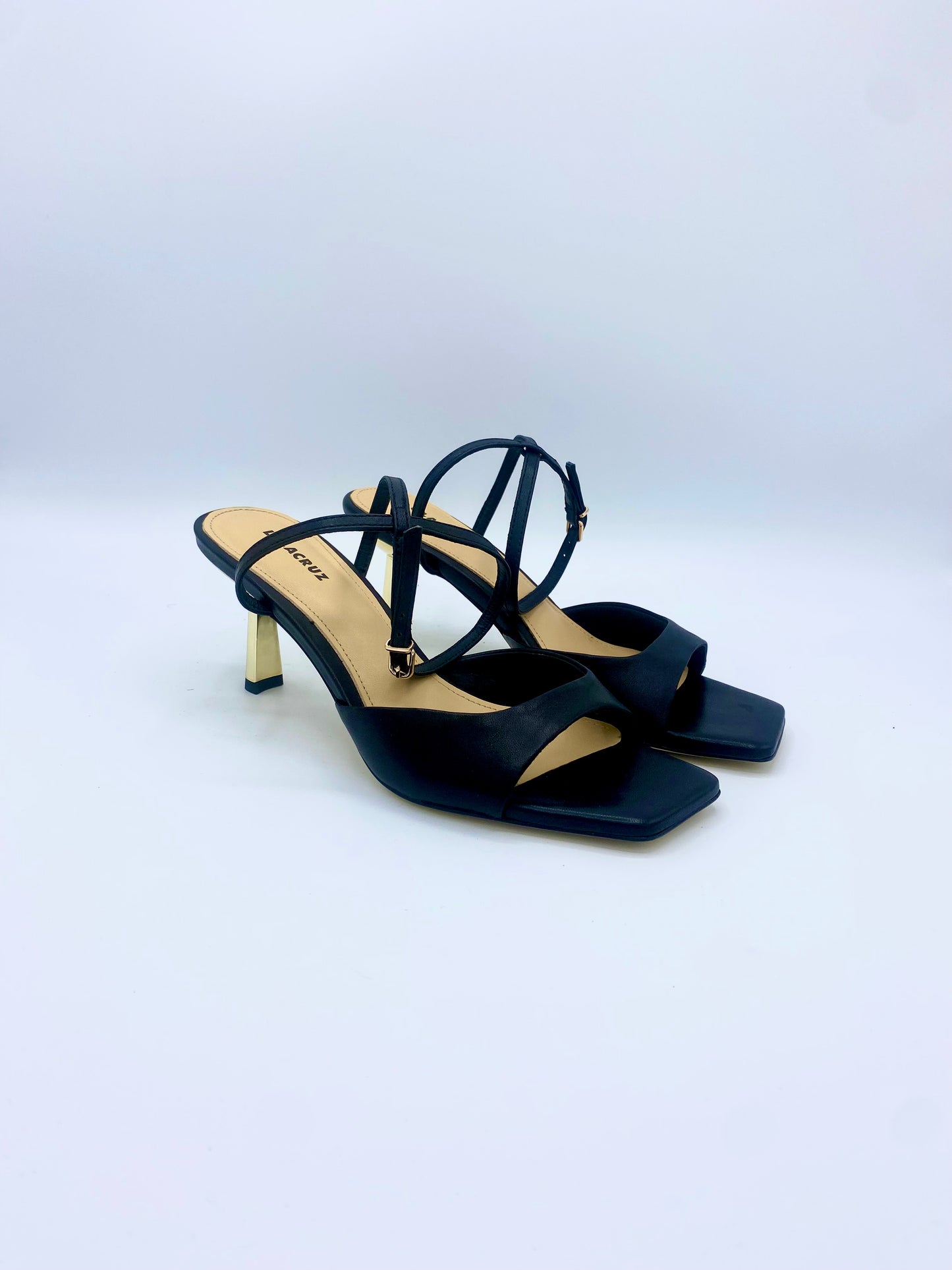PIENZA WONDER BLACK HEEL