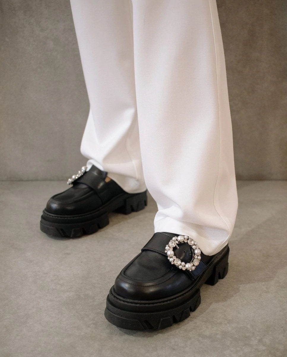 TRAILBLAZER CRYSTAL BLACK LOAFER