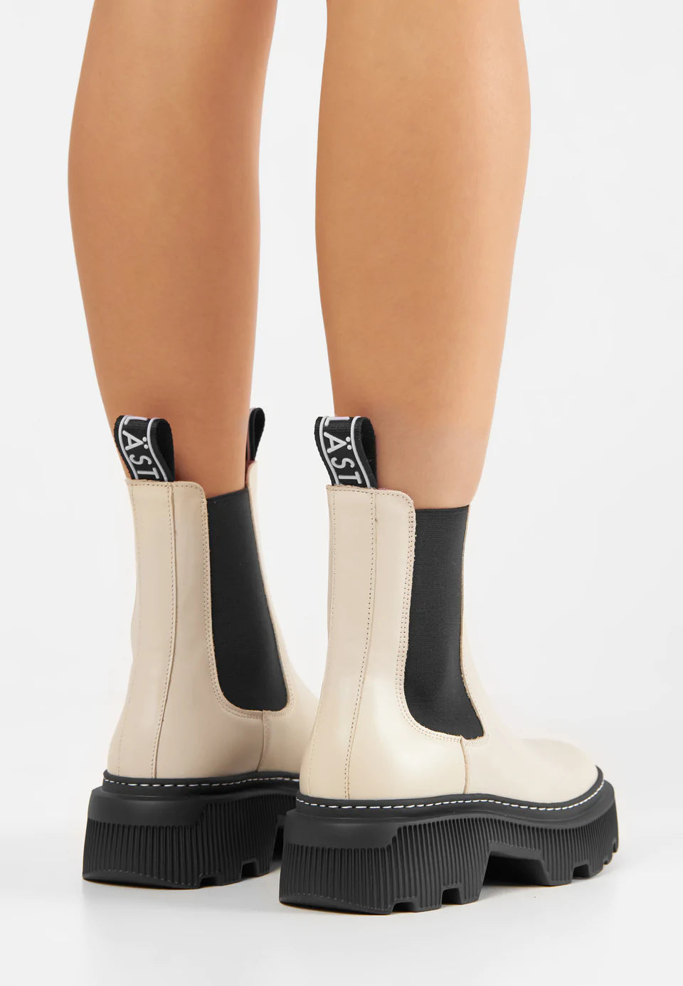 TRIXY LEATHER BOOT OFF WHITE