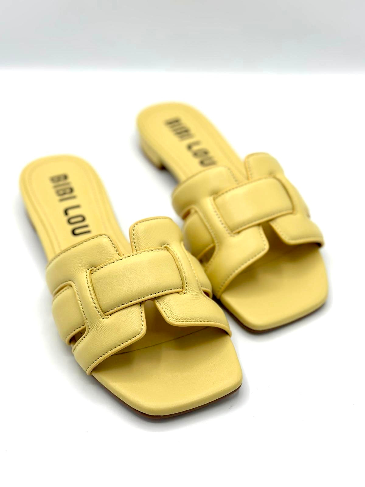 HOLLY FLAT SANDALS VANILLA