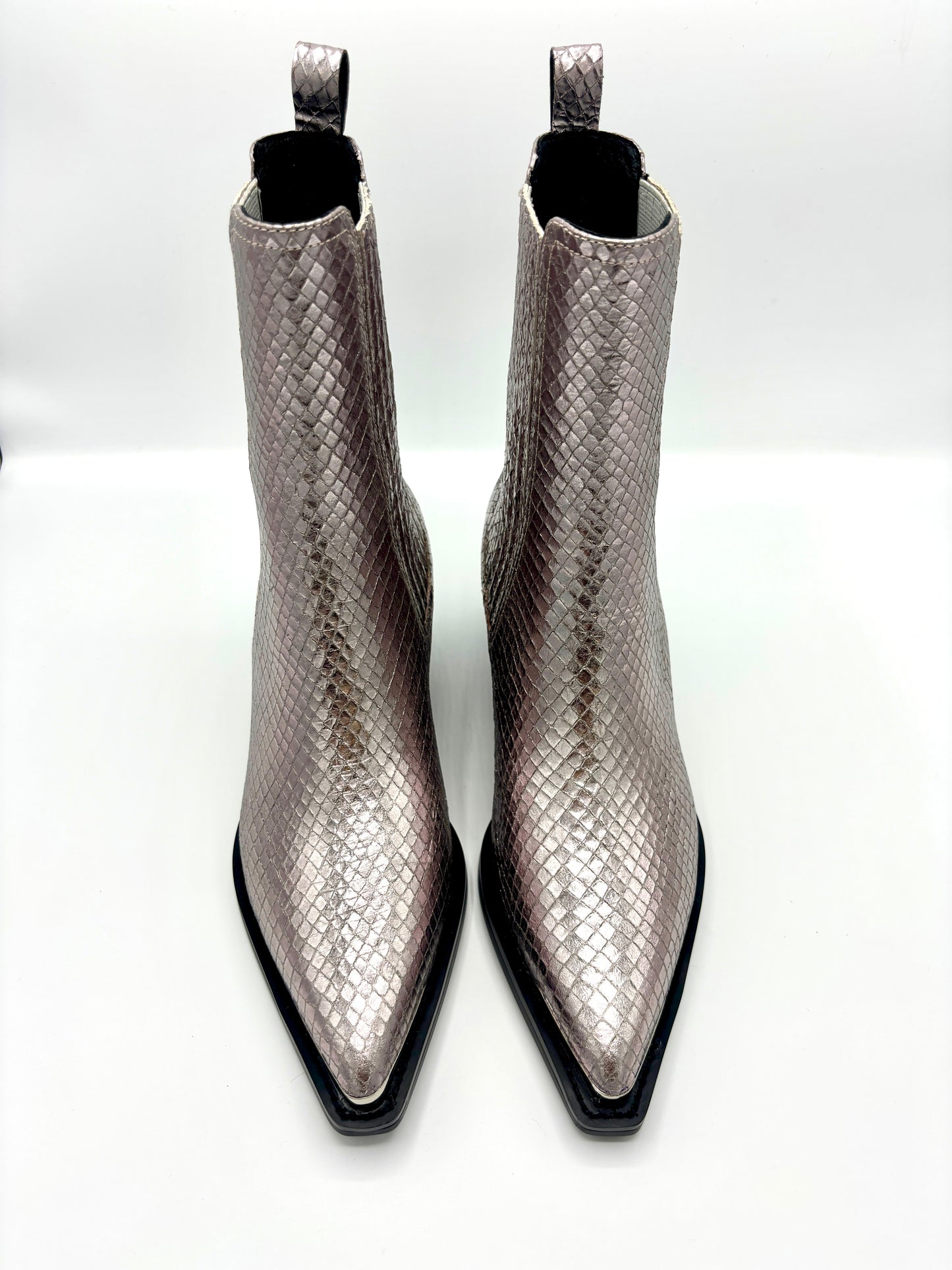 METALLIC ROSÉ SNAKE WESTERN BOOT