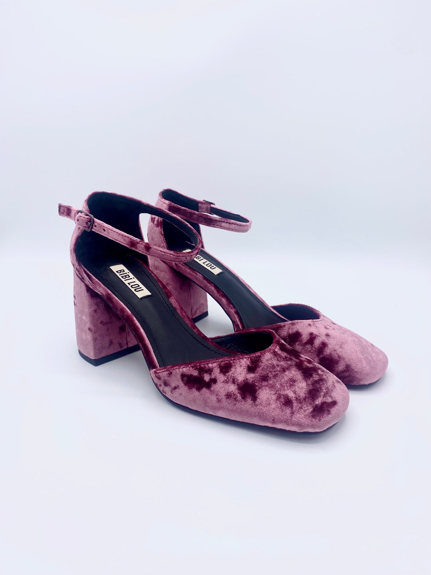 EMILY PUMP PINK VELVET