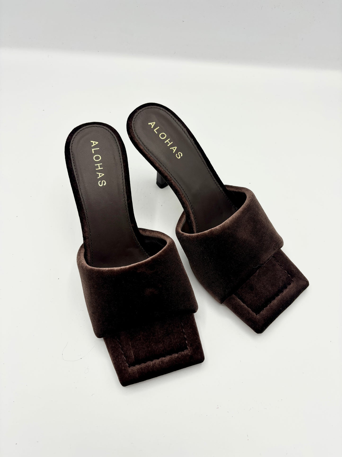 PUFFY VELVET COFFE HEEL (LIMITED EDITION)