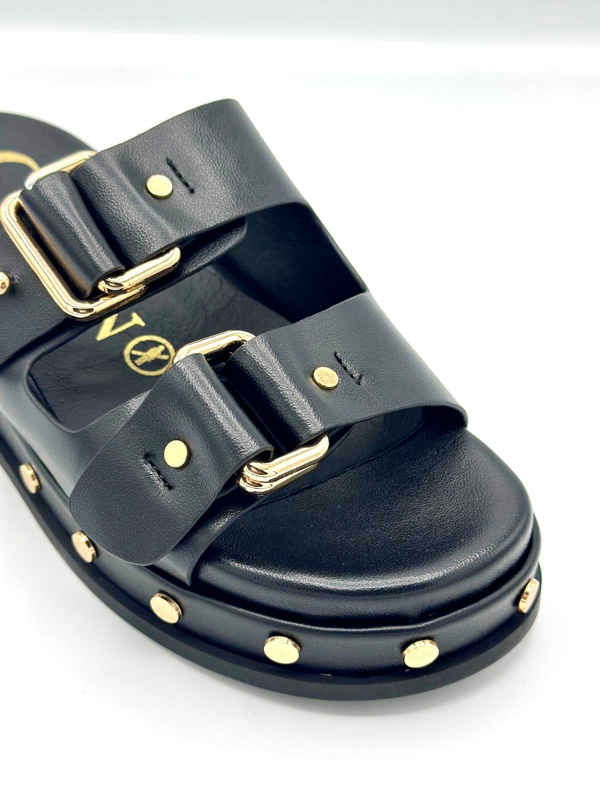 PLATEAU SANDAL BLACK