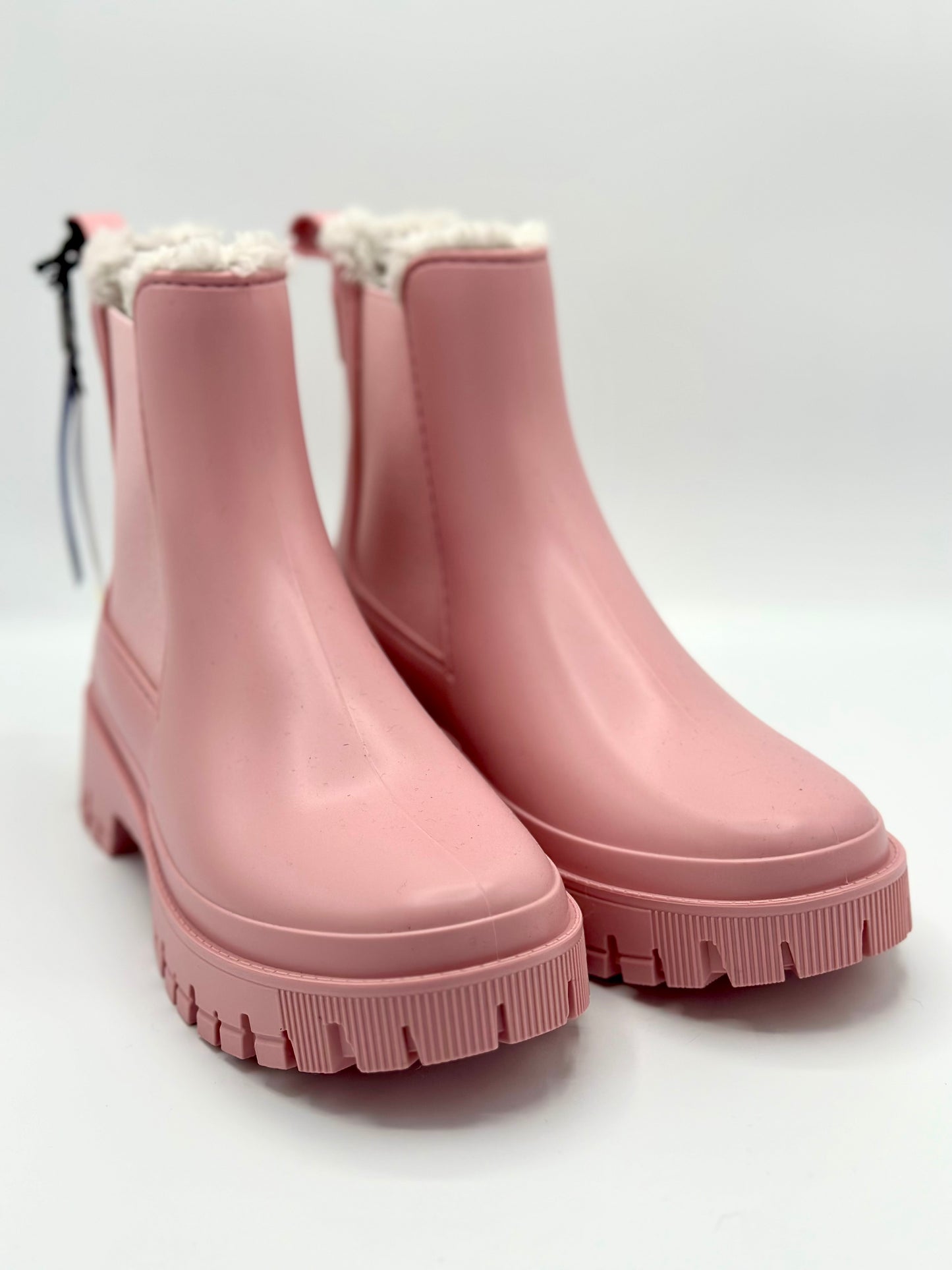 WREN VEGAN BOOT PINK MAUVE WITH FUR LINING