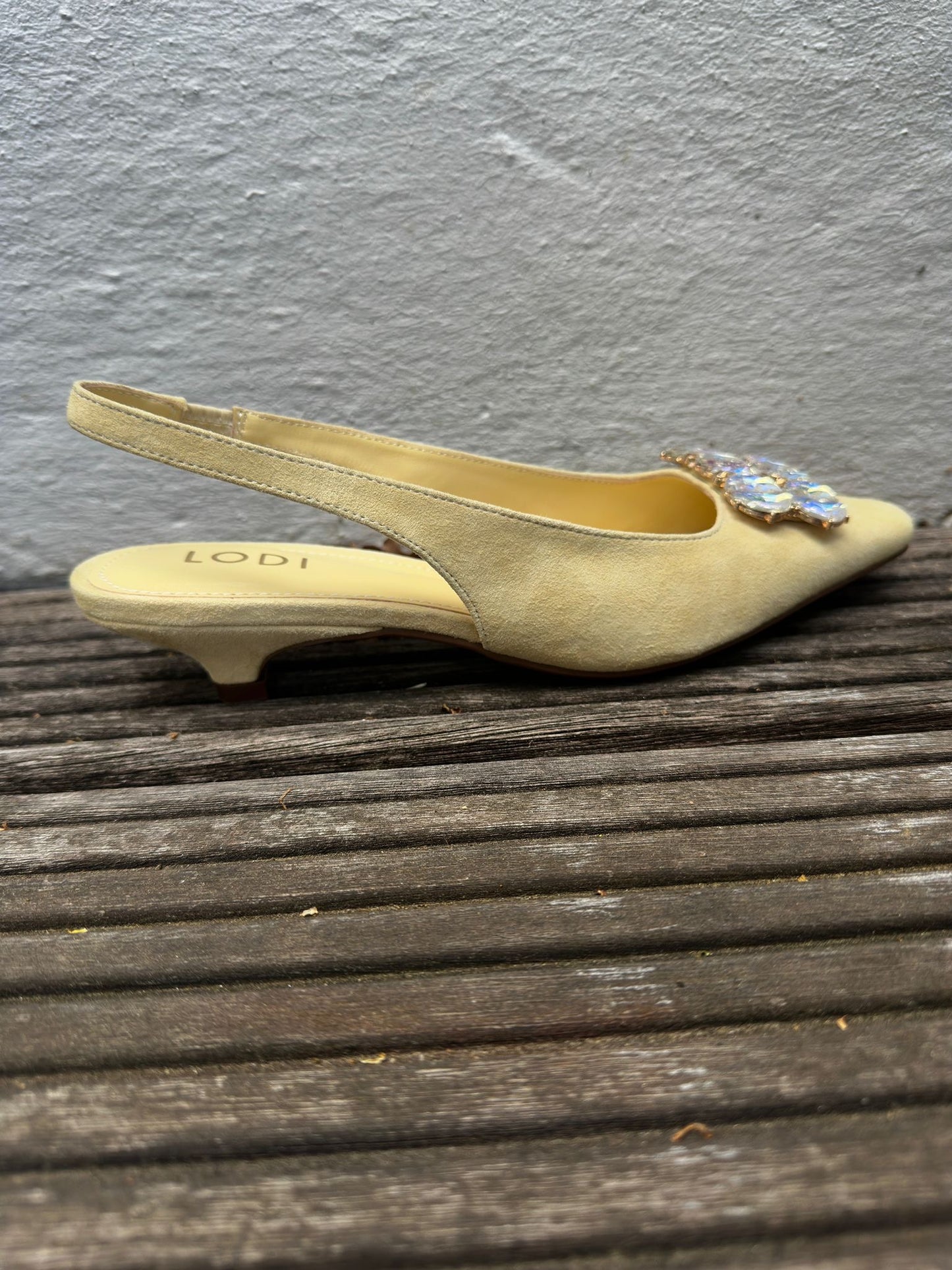 ERIDANO PUMP BUTTER YELLOW