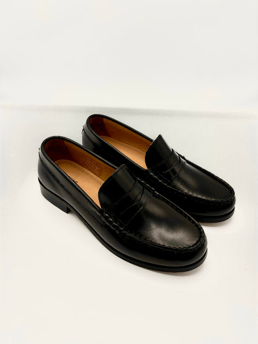 ALOHAS RIVET BLACK LEATHER LOAFER