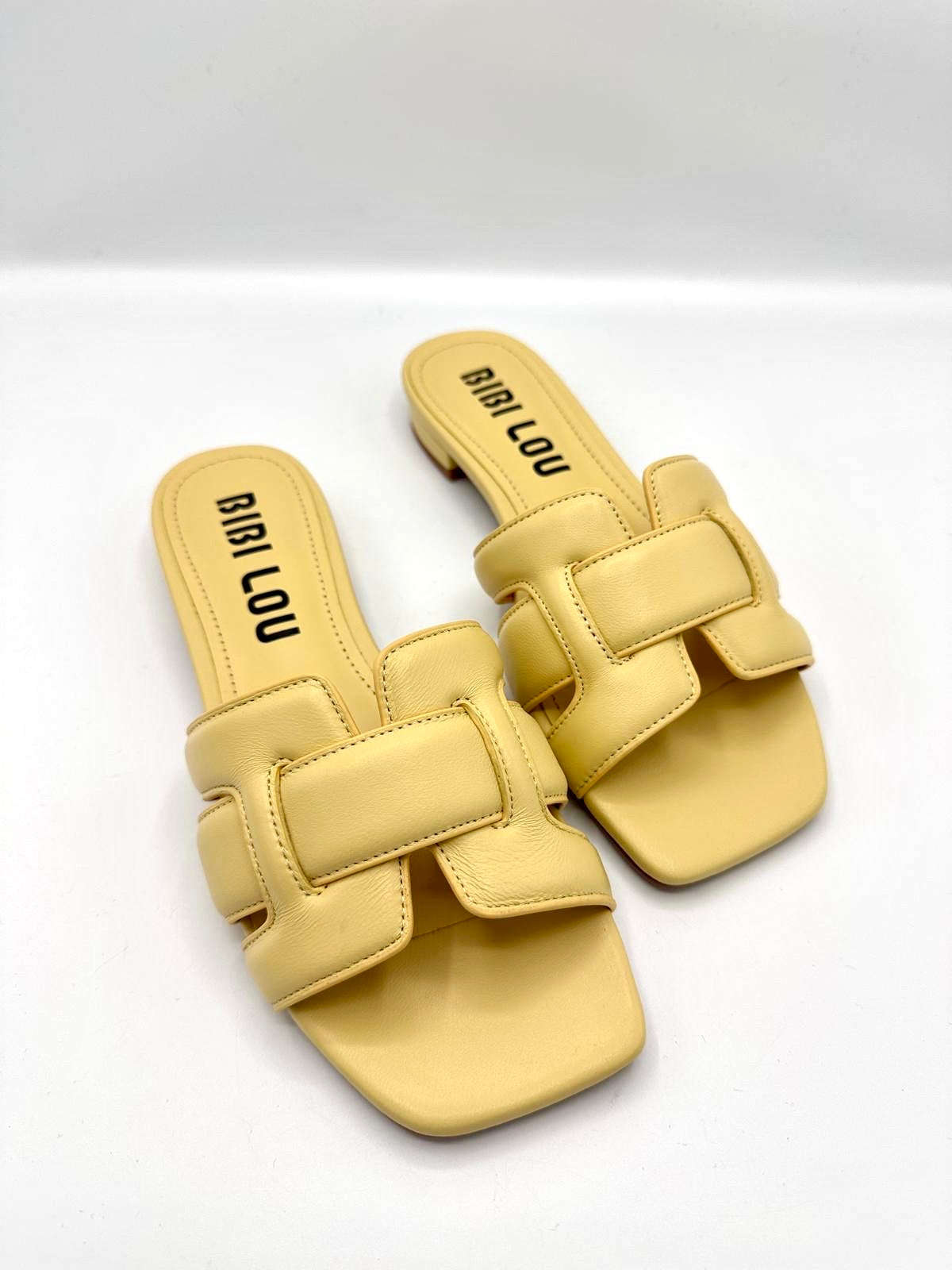 HOLLY FLAT SANDALS VANILLA