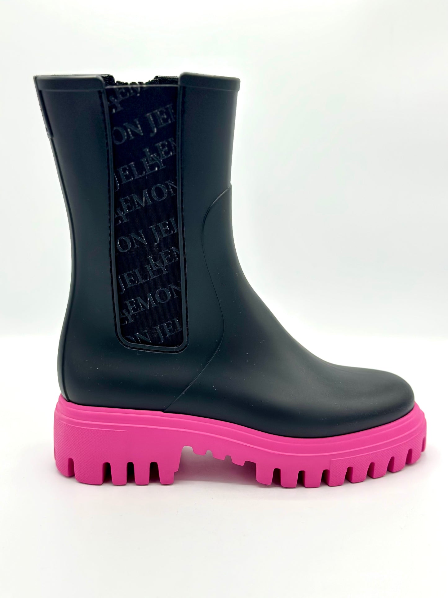 KATHERINE VEGAN BOOT BLACK AND PINK