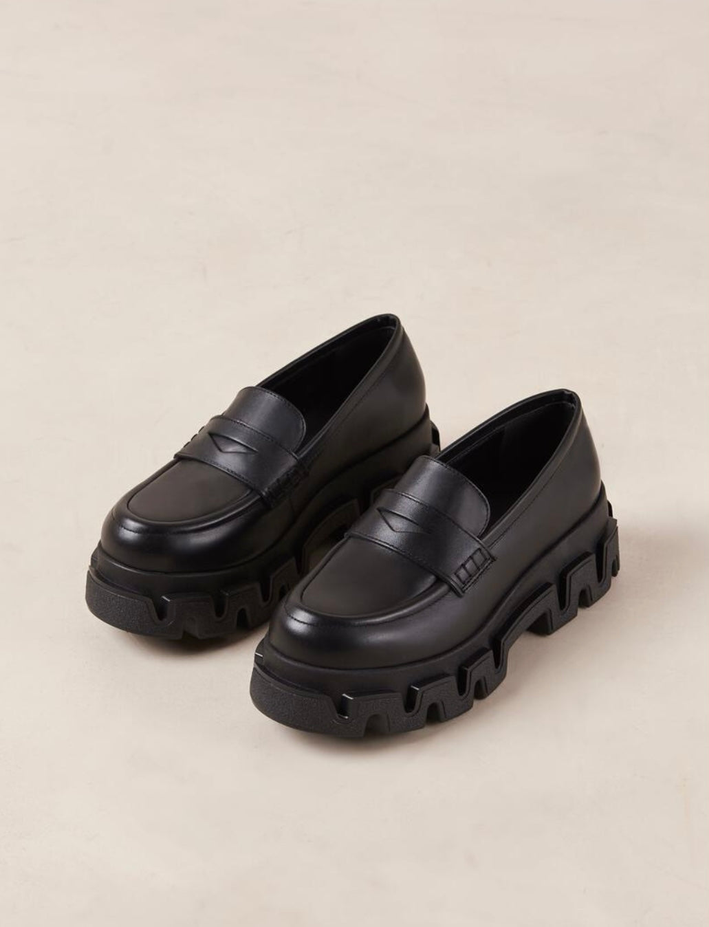 STELLA BLACK LEATHER LOAFERS