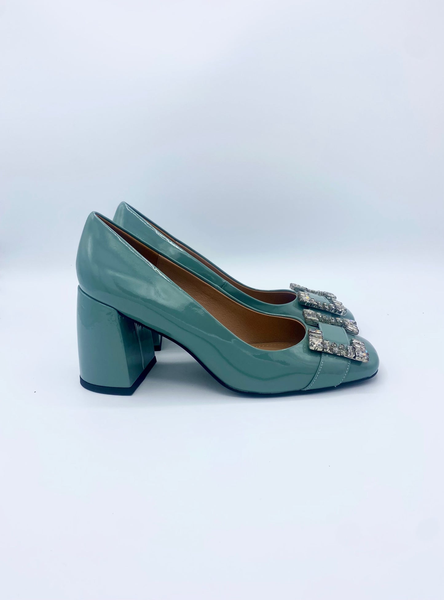 SKY BLUE CRYSTAL PUMP