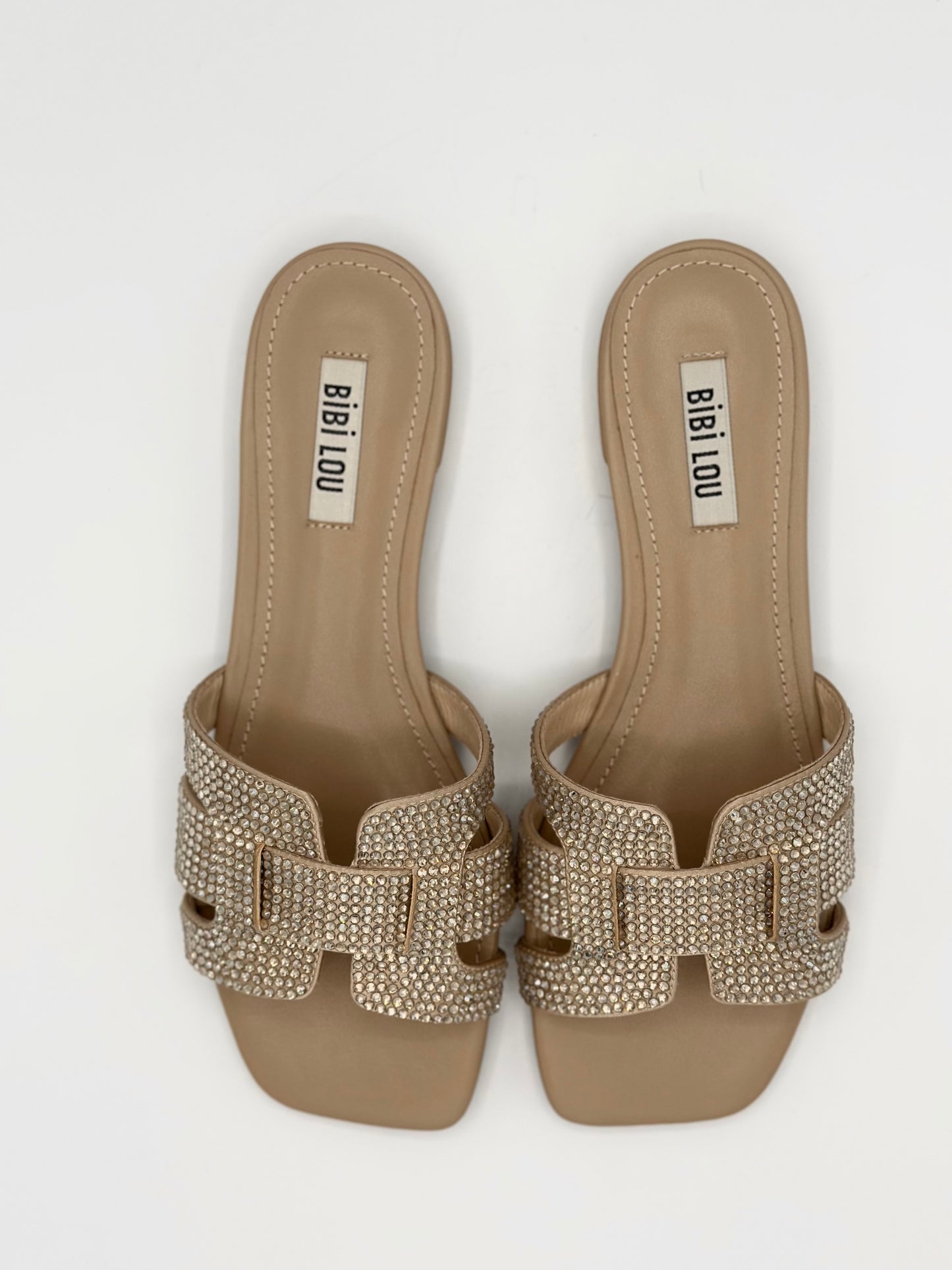 NUDE GLITTER FLAT SANDAL