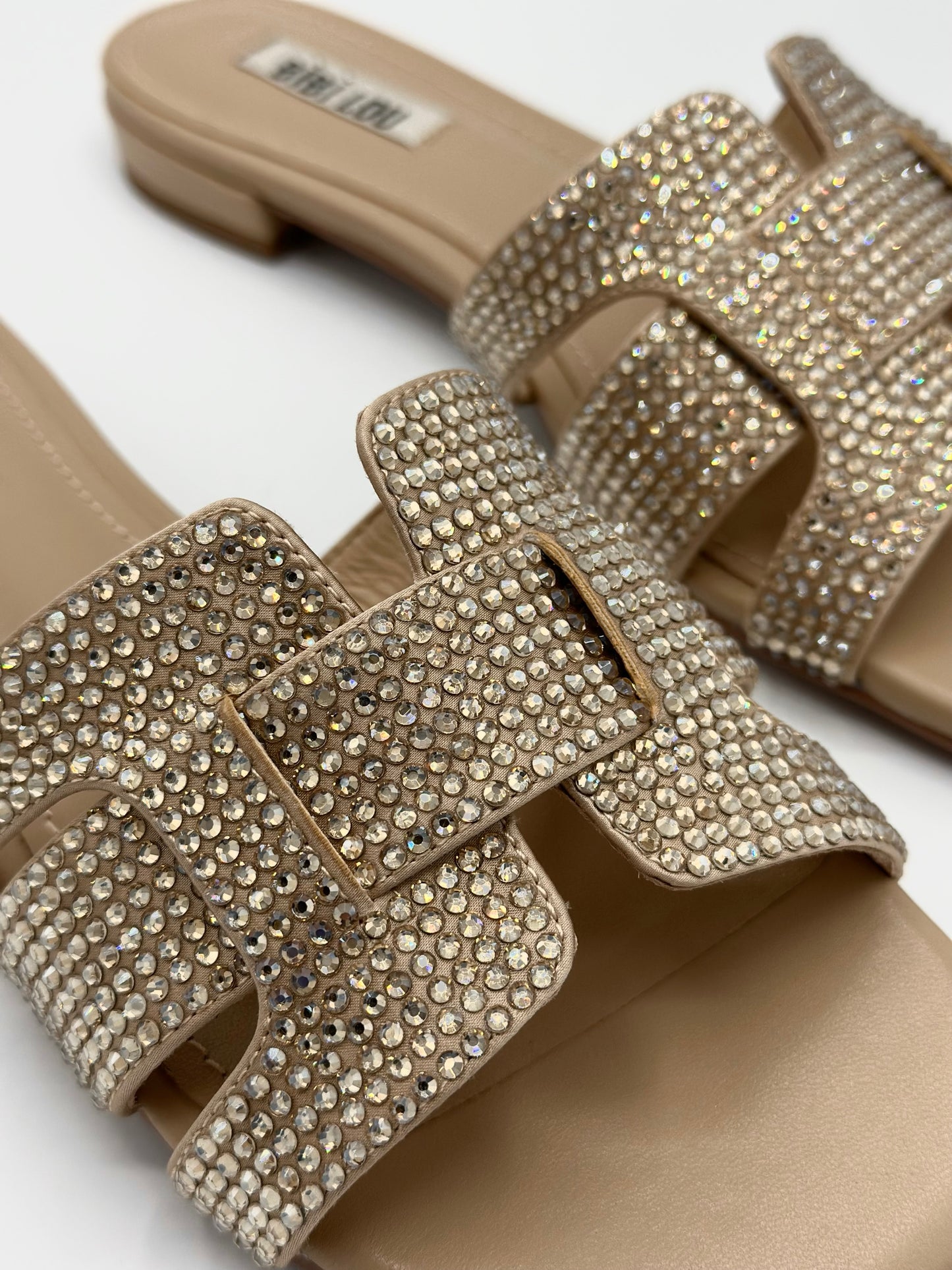 NUDE GLITTER FLAT SANDAL