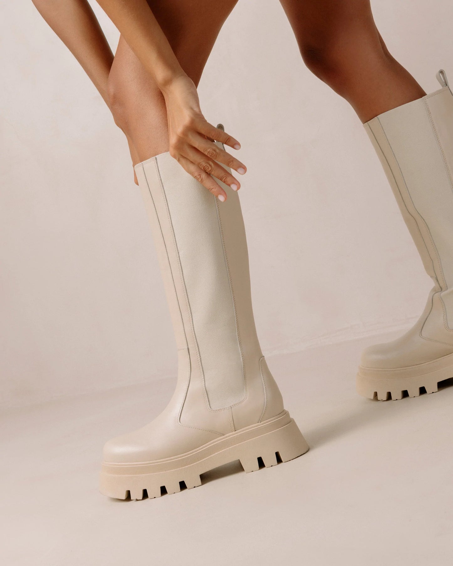 GO GETTER IVORY CREAM LEATHER BOOT