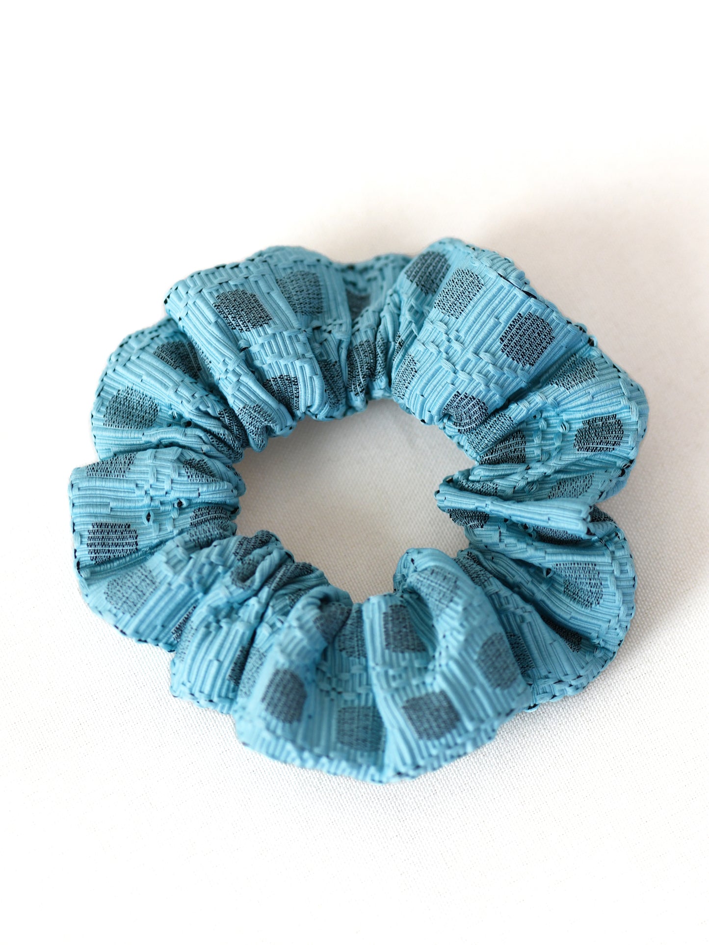 THE TURQUOISE CRUSH SCRUNCHIE