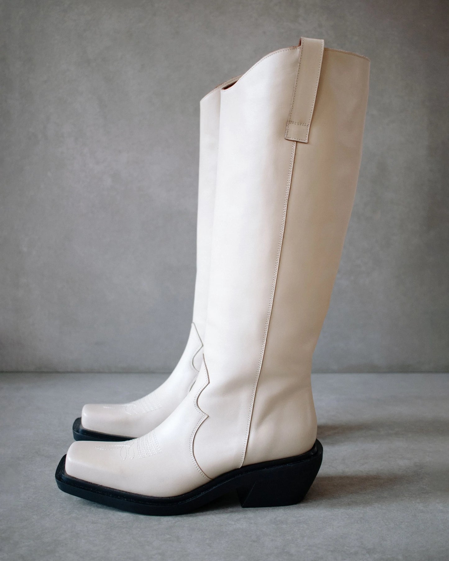 CATTLE IVORY CREAM WESTERN BOOT