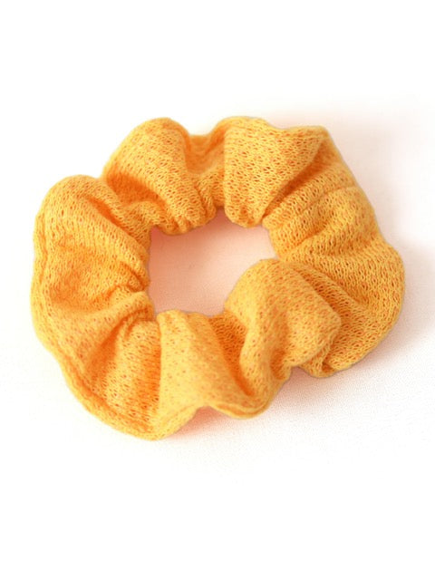 THE YELLOW STAR SCRUNCHIE